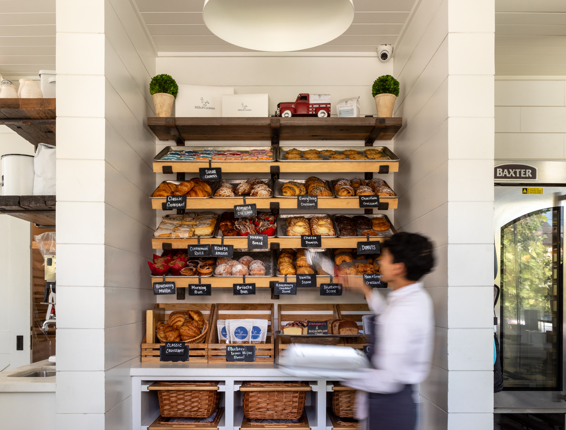 Pastry wall
